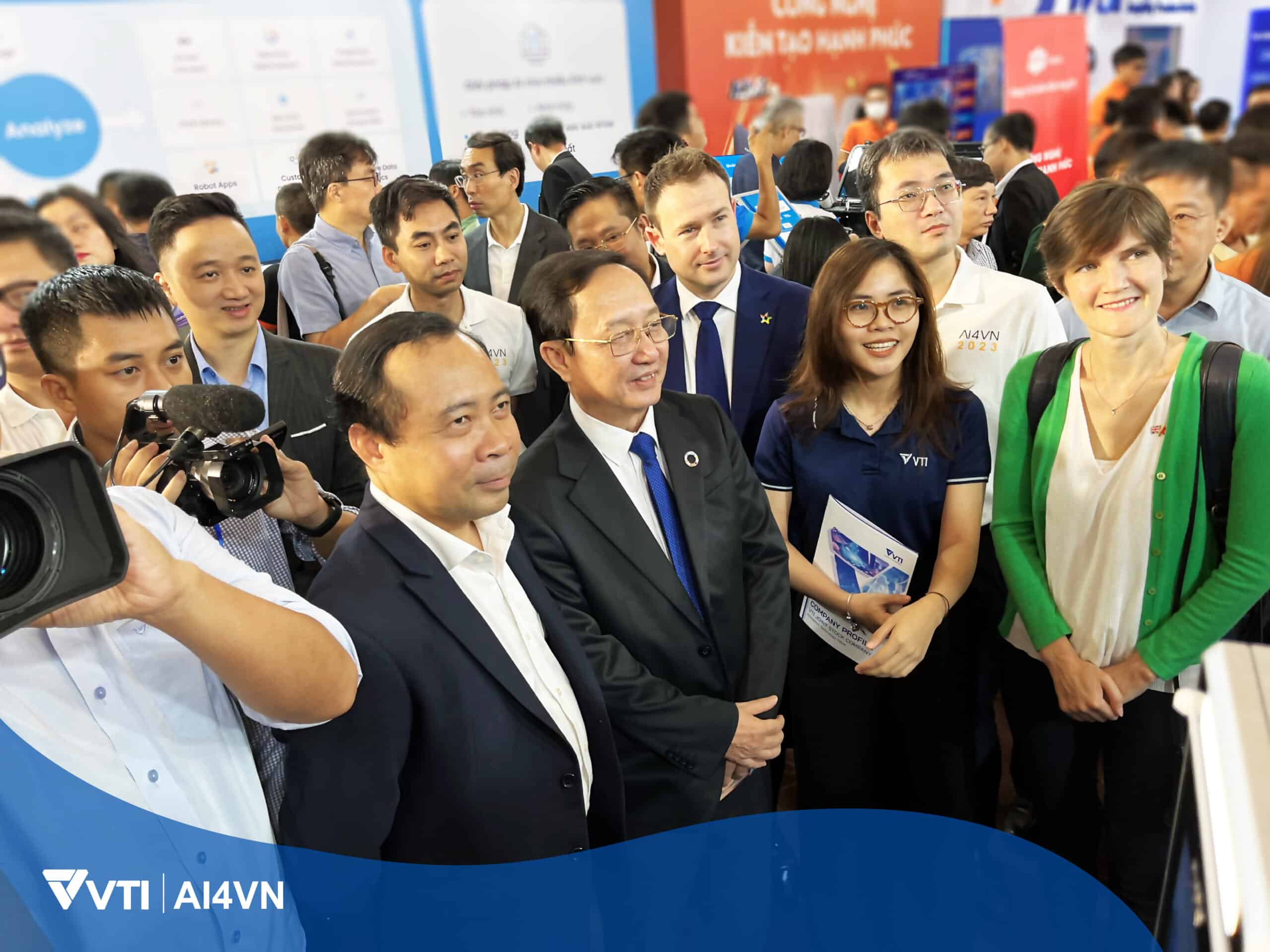 VTI’s AI Solutions Garnered Interest from Attendees at AI4VN 2023